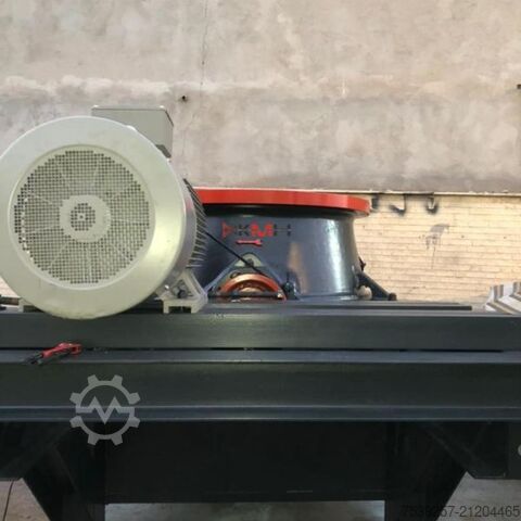 Kegelbrecher CH 440 für den Bergbau Industry Trading IGT GmbH Cone Crusher CH 440