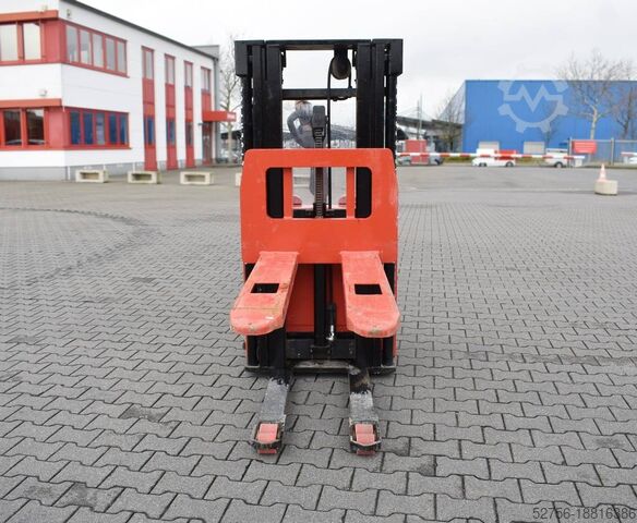 Stacker Hanselifter E 1534 FH