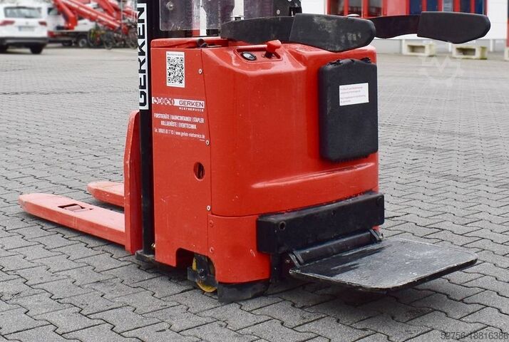 Stacker Hanselifter E 1534 FH