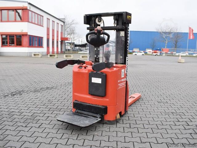 Stacker Hanselifter E 1534 FH