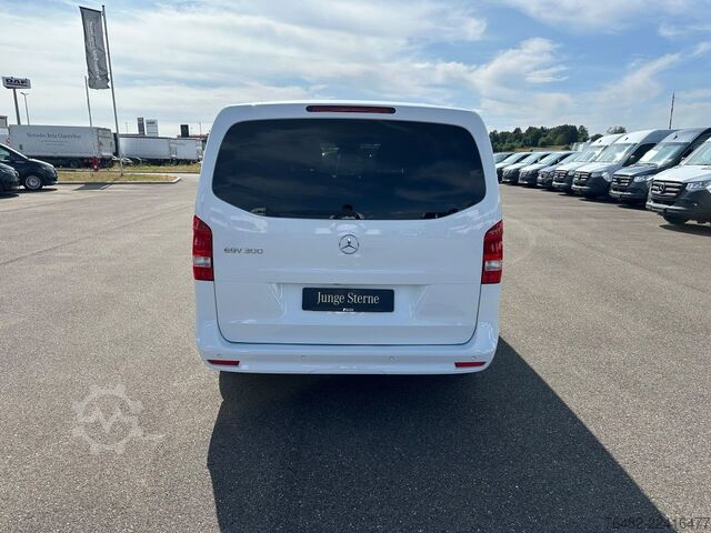 Minibus MERCEDES-BENZ EQV 300/MBUX/90kWh/NAVI/KAMERA/AMBIENTE/TEMPOMAT