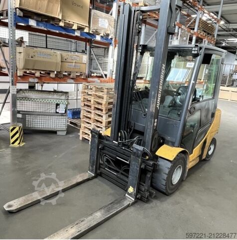 Dieselstapler Jungheinrich DFG430s 400ZT