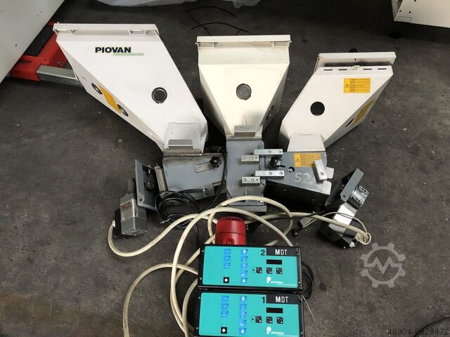 Dosier-Mischanlage Piovan MDT 14 Dosier-Einfärbanlage