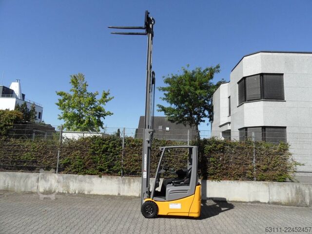 Elektro 3 Rad-Stapler Jungheinrich EFG 215 - Triplex - Baujahr 2022