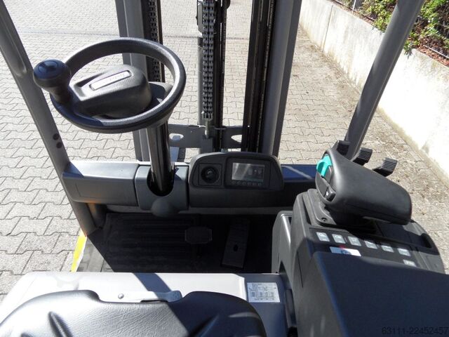 Elektro 3 Rad-Stapler Jungheinrich EFG 215 - Triplex - Baujahr 2022