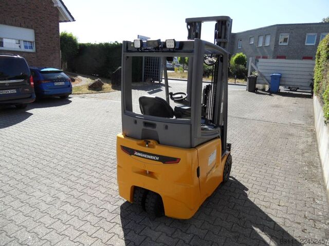 Elektro 3 Rad-Stapler Jungheinrich EFG 215 - Triplex - Baujahr 2022