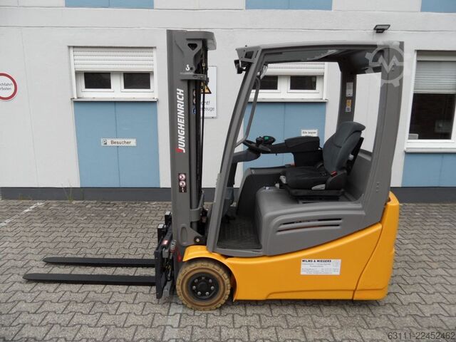 Elektro 3 Rad-Stapler Jungheinrich EFG 216k - neue Batterie - Triplex