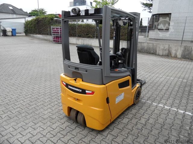 Elektro 3 Rad-Stapler Jungheinrich EFG 216k - neue Batterie - Triplex