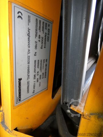Electric 3-wheel forklift Jungheinrich EFG 220