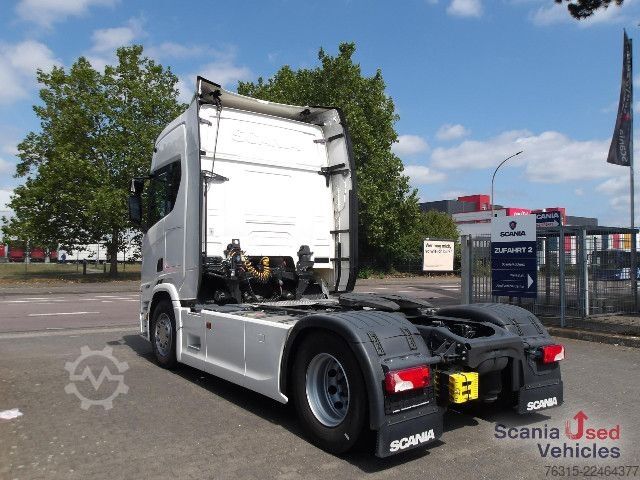Standard tractor unit Scania R 460 NA - SUPER - HIGHLINE - 2x TANKs - ACC