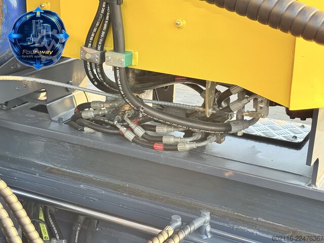 4-way forklift Combilift C5000 XL GAS TRIPLEX 6920 FORK POSITIONE