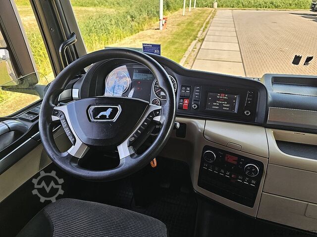 Standard-SZM MAN 18.460 TGX