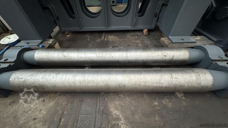Sheet metal straightening system WMW Wildau UBR 32x2500
