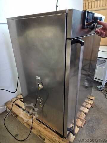 Memmert IPP260eco Peltier-Cooled Incubator Memmert IPP260eco