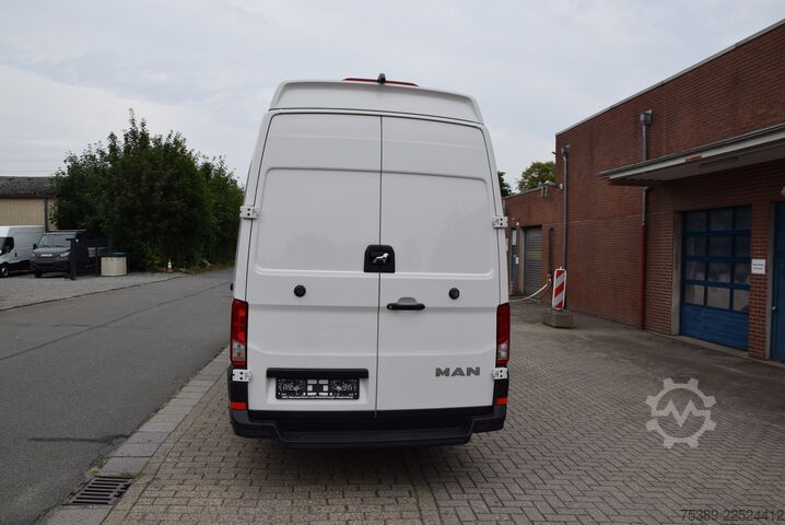 Kastenwagen hoch MAN TGE  Kasten 3.140 extralang Superhochdach LED