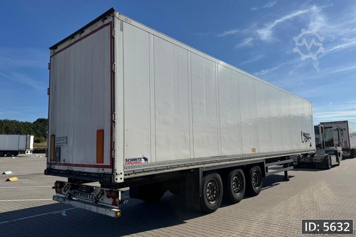 Suitcase Schmitz Cargobull SCB/S3B / Disk brakes / Double stock