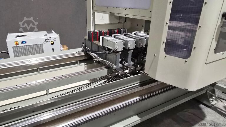 5-Achs-Bearbeitungszentrum Emmegi Emmegi Satellite TU 6