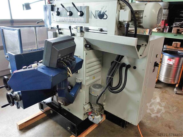 Universal tool milling machine INTOS FNGJ30