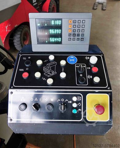 Universal tool milling machine INTOS FNGJ30