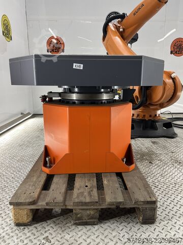 Industrial robot KUKA KR 240 R2900 ultra