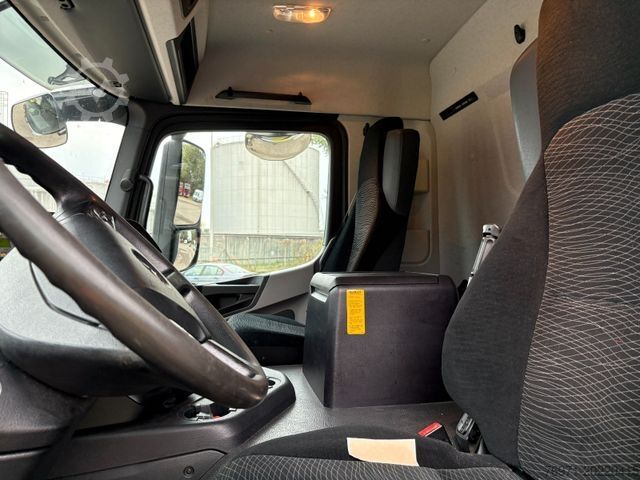 Refrigerated truck MERCEDES-BENZ Antos 2540 Kühlkoffer,Rearder,AHK,Kamera