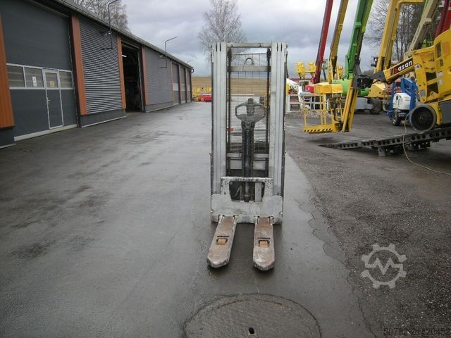 Manual stacker STILL EXV 16 I