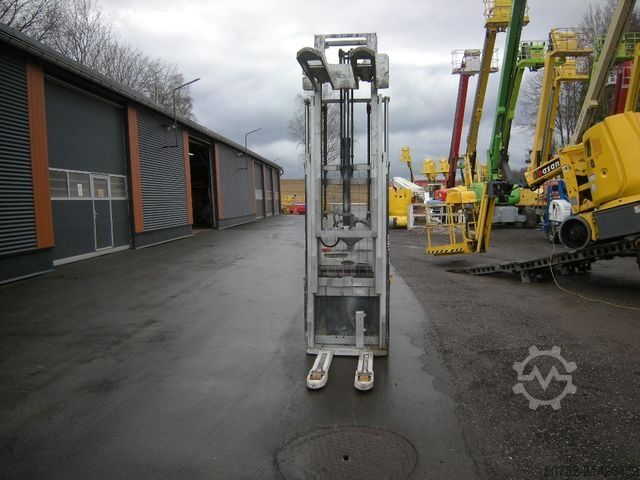 Manual stacker STILL EXV 16 I
