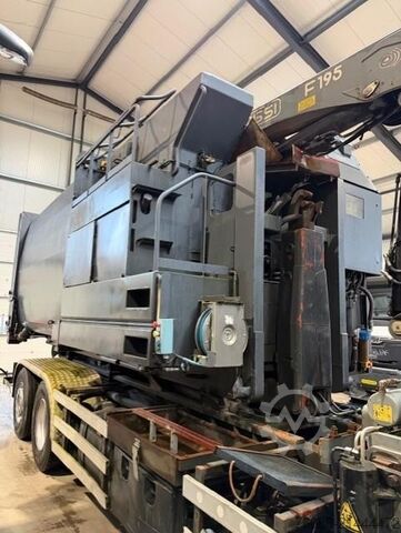 Presscontainer AJK wascontainer voor ondergrondse containers te wa...