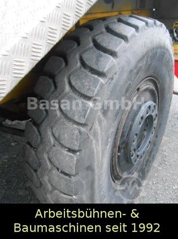 Tower crane Coles Cranes 625S, 20T