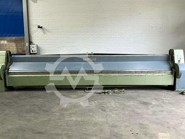 Schwenkbiegemaschinen GRIEBEL 011 - 6050x1,5mm