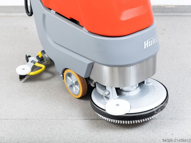 Hako Scrubmaster B30 CL NEW BATTERIES Hako Scrubmaster B30 CL TB430 - 2020y - 93h