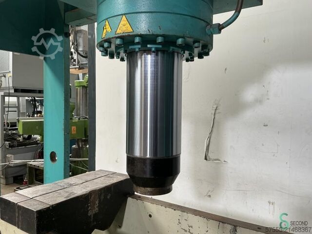 Hydraulic presses  Sahinler DK 1570-150 2004 Sahinler 