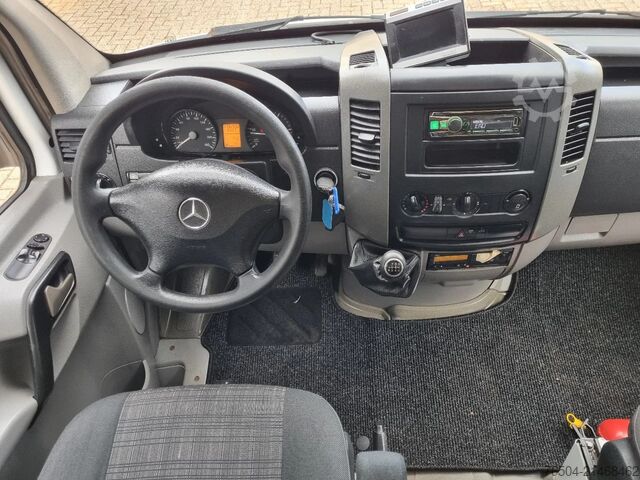 Closed box Mercedes-Benz Sprinter 516 CDI Koffer LBW  24KUB GVW 5000KG nr2
