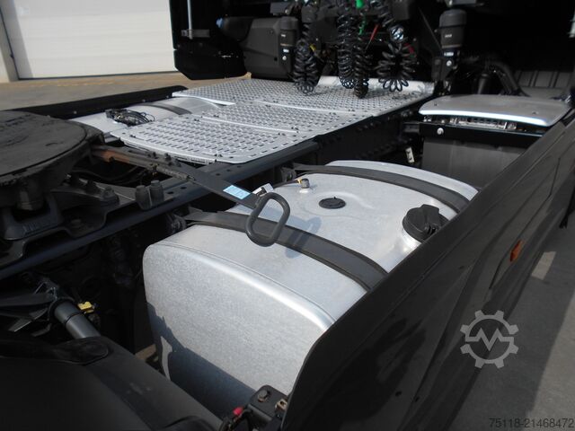 Standard tractor unit DAF XG 480