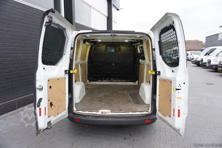 Delivery van Ford Transit Custom 2.0 TDCI EURO 6 - Airco - Navi -...