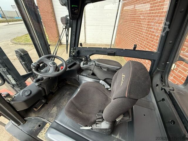 Electric 4-wheel forklift Linde E35L-01
