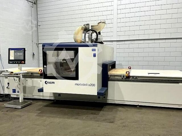 Bearbeitungszentrum SCM morbidelli x200