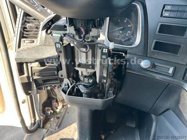 Truck chassis MERCEDES-BENZ Actros 1833 4x2 Fahrgestell Euro6 *DEFEKT*