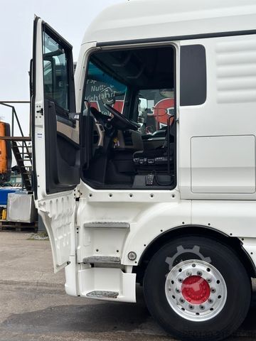 Standard SZM MAN TGX 18.460 IndividualS Retarder/Standklima