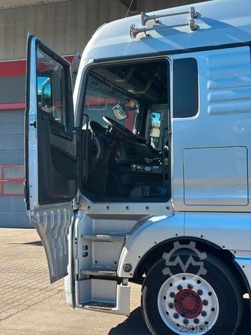 Standard SZM MAN TGX 18.440 4x2 EEV Retarder / 2Tanks / ACC /