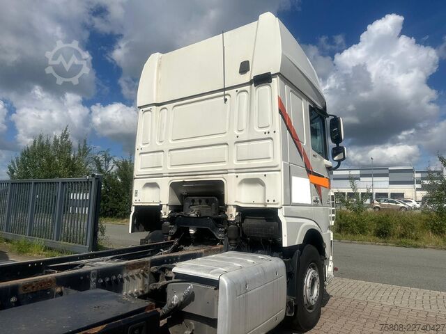 LKW-Fahrgestell DAF XF440 6x2 SSC Fahrgestell Lenkachse ACC