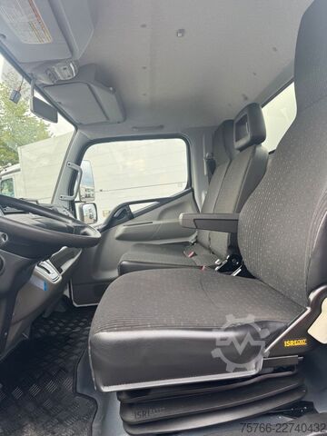 Getränkewagen FUSO CANTER 9 C 18 / Gefach-Aufbau