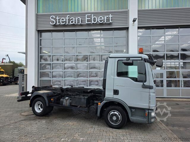  MAN TGL 8.220 4x2 BB Atlas ARK62/04177 AHK 3 Sitze