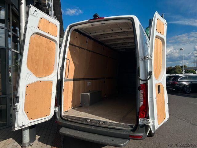 High-roof van Mercedes-Benz Sprinter 317 CDI 4325 9G Klima Kamera SHZ