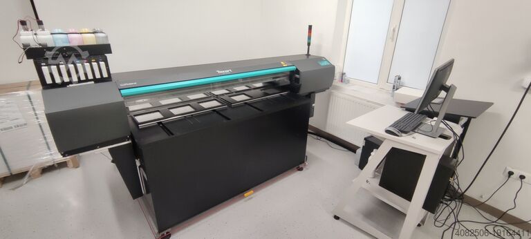 DTG textile printing system Roland XT-640S-DTG