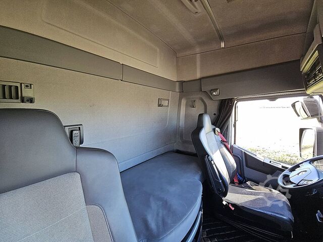 Standard-SZM RENAULT T 460