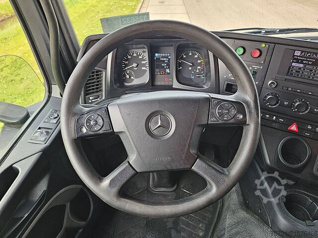 Refrigerated/frozen transport MERCEDES-BENZ ANTOS 1835 FRIGO TAILLIFT