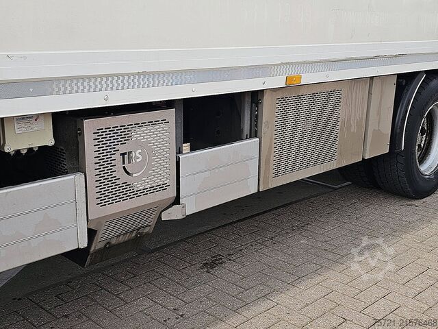 Refrigerated/frozen transport MERCEDES-BENZ ANTOS 1835 FRIGO TAILLIFT
