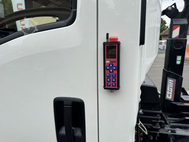 Tipper van ISUZU NPR H AT  5.2 l 190 PS Abrollkipper