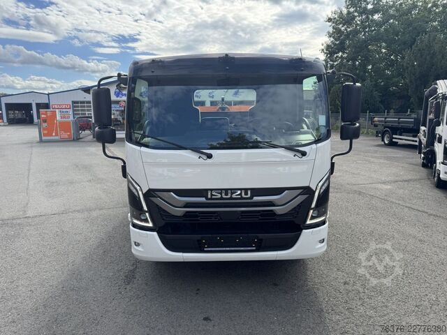 Tipper van ISUZU M30 H 5.2 l 190 PS Abrollkipper + Funkfernb